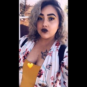 Meet your Posher, Leslie